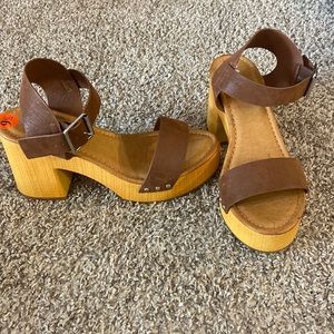 MIA platform block heels